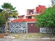 Casa espaçosa a 300 m da orla oceânica